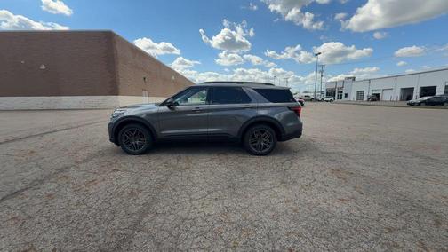 Carbonized Gray Metallic 2026 Ford Explorer ST-Line
