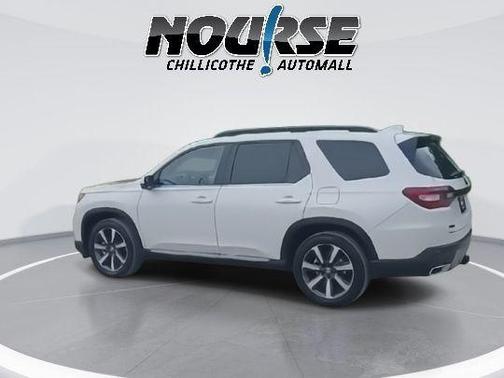 2025 Honda Pilot Touring 8-Passenger