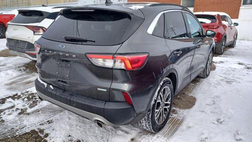 2020 Ford Escape SEL