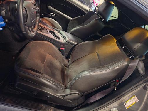 Destroyer Gray Clearcoat 2023 Dodge Challenger R/T