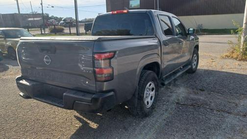 2022 Nissan Frontier S