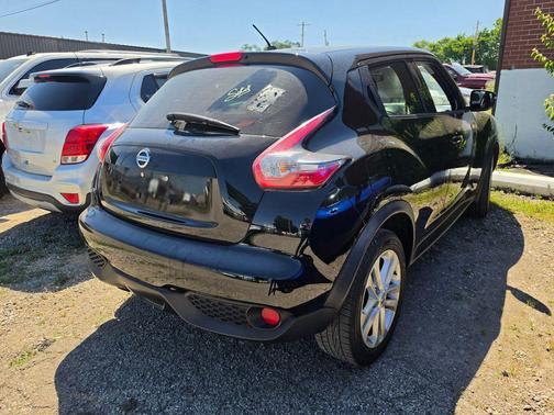 Super Black 2015 Nissan Juke S
