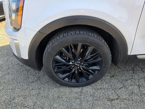 Glacial White Pearl 2021 Kia Telluride SX