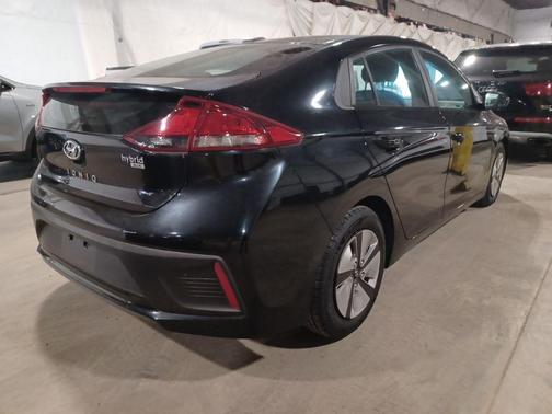 2018 Hyundai IONIQ Hybrid Blue