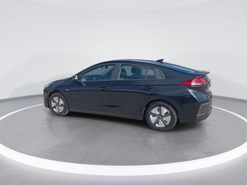 2018 Hyundai IONIQ Hybrid Blue