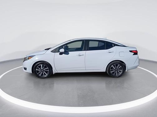2024 Nissan Versa 1.6 SV