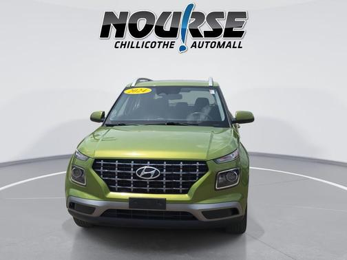 Green Apple 2024 Hyundai VENUE SEL