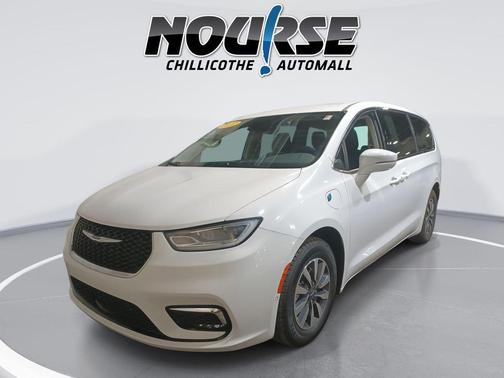 2022 Chrysler Pacifica Hybrid Touring L