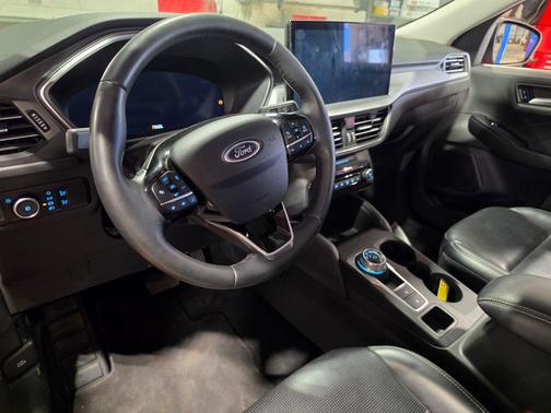 RAPID RED MET TINTED CC 2024 Ford Escape Platinum