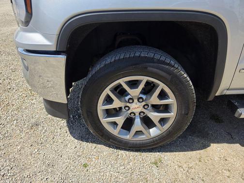 Quicksilver Metallic 2018 GMC Sierra 1500 SLT