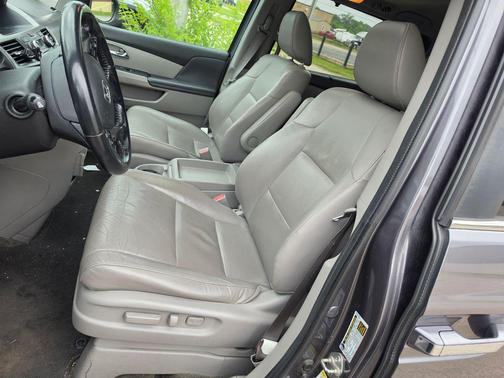 Modern Steel Metallic 2015 Honda Odyssey EX-L