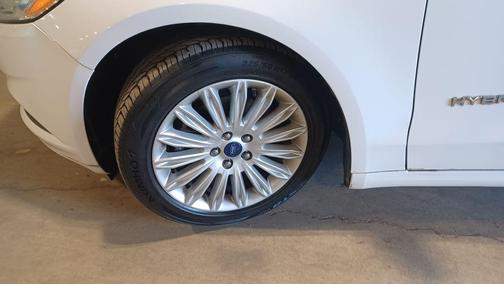 2014 Ford Fusion Hybrid SE