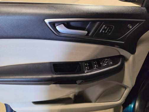 DARK PERSIAN GREEN 2020 Ford Edge Titanium