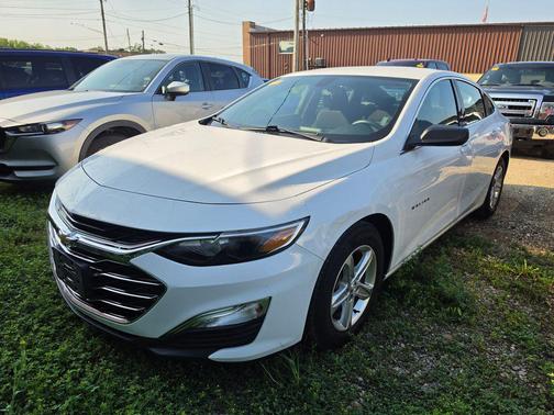 Summit White 2019 Chevrolet Malibu 1LS