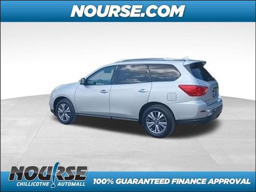 2019 Nissan Pathfinder SV