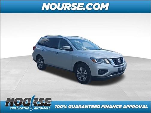 2019 Nissan Pathfinder SV
