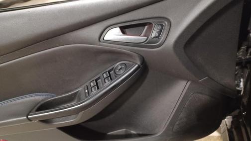 2017 Ford Focus RS Base