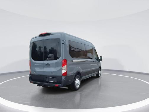 2025 Ford Transit-350 XL
