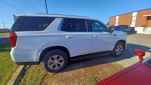 2022 GMC Yukon SLE