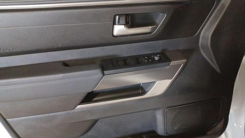 2024 Toyota Sequoia SR5