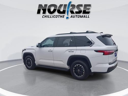 2024 Toyota Sequoia SR5