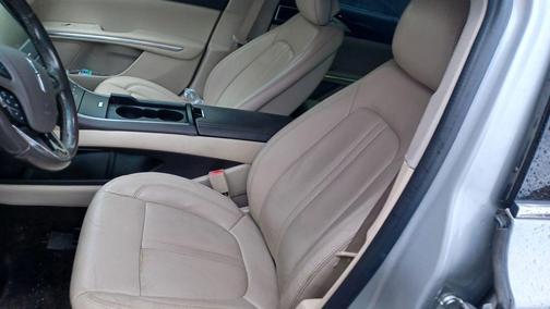 2016 Lincoln MKZ Base