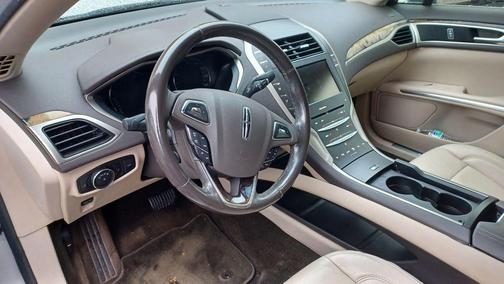 2016 Lincoln MKZ Base