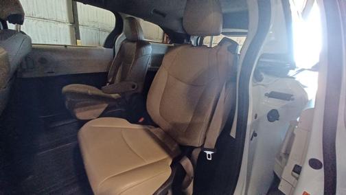 2022 Toyota Sienna XLE 7 Passenger