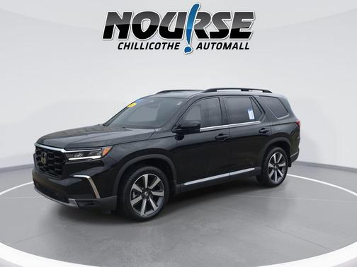 Crystal Black Pearl 2024 Honda Pilot Touring 8-Passenger