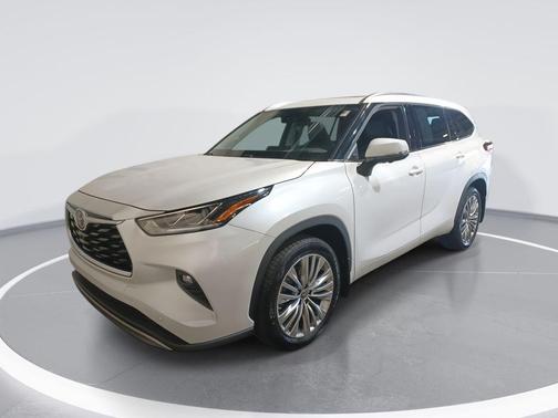 2023 Toyota Highlander Platinum
