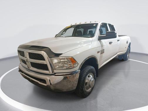 2018 RAM 3500 Tradesman Crew Cab 4x4 8' Box