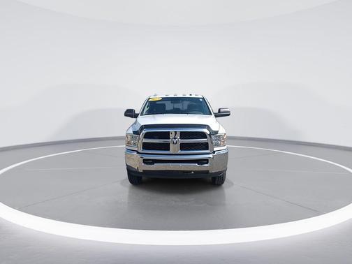 2018 RAM 3500 Tradesman Crew Cab 4x4 8' Box