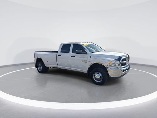 2018 RAM 3500 Tradesman Crew Cab 4x4 8' Box