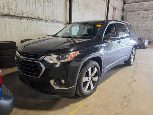 Mosaic Black Metallic 2018 Chevrolet Traverse LT Leather