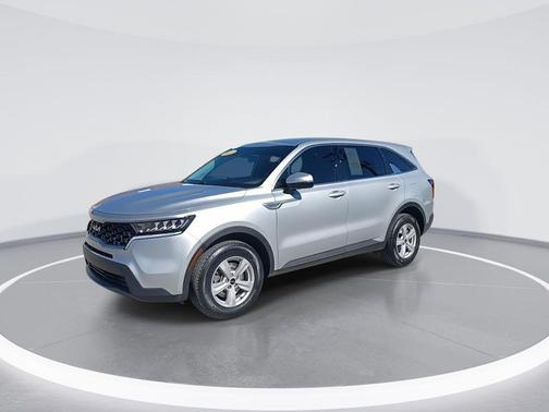 2022 Kia Sorento LX