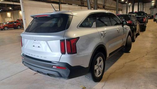 2022 Kia Sorento LX
