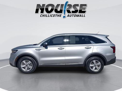 2022 Kia Sorento LX