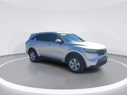2022 Kia Sorento LX