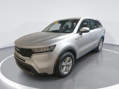 2022 Kia Sorento LX