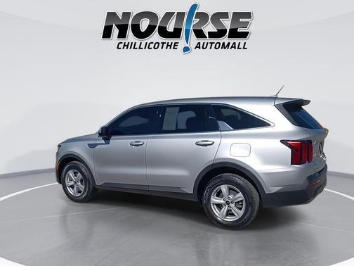 2022 Kia Sorento LX