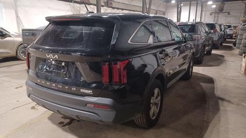 2022 Kia Sorento LX