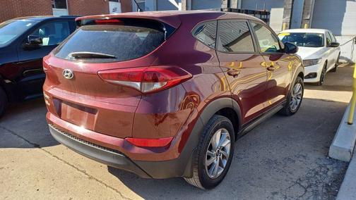 2018 Hyundai TUCSON SE