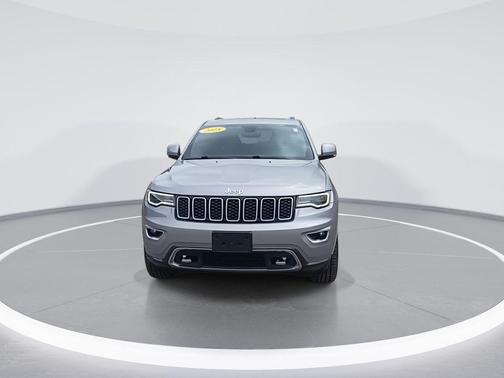 2018 Jeep Grand Cherokee Sterling Edition