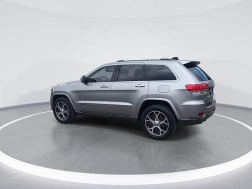 2018 Jeep Grand Cherokee Sterling Edition