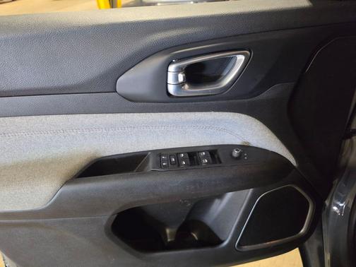 Sting-Gray Clearcoat 2024 Jeep Compass Latitude Lux