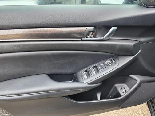 Nh-830 2022 Honda Accord Sport 1.5T