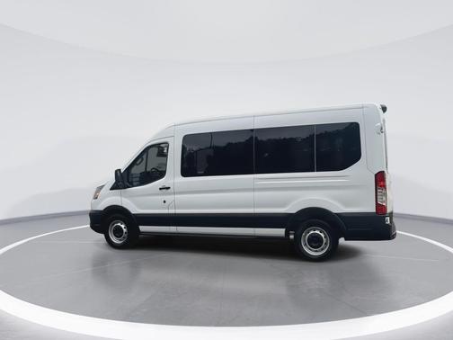 2025 Ford Transit-350 XL