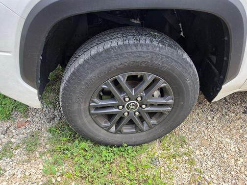 Ice Cap 2024 Toyota Tundra SR5