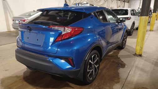 2022 Toyota C-HR XLE