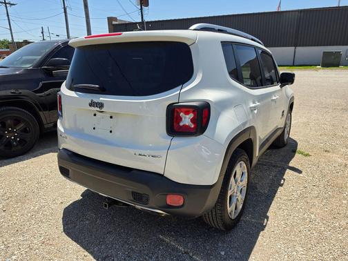 Alpine White 2015 Jeep Renegade Limited